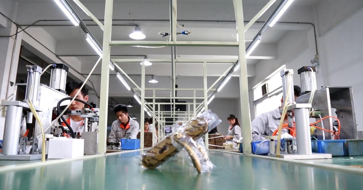 把脉顶固：从五金到安全门锁 靠三招锁牢新生代消费者